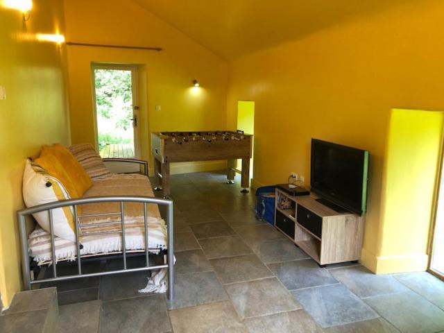 Merveilleux Cottage Dans Parc De 7,5 Hectares Saint-Nicolas-du-Pélem Zewnętrze zdjęcie